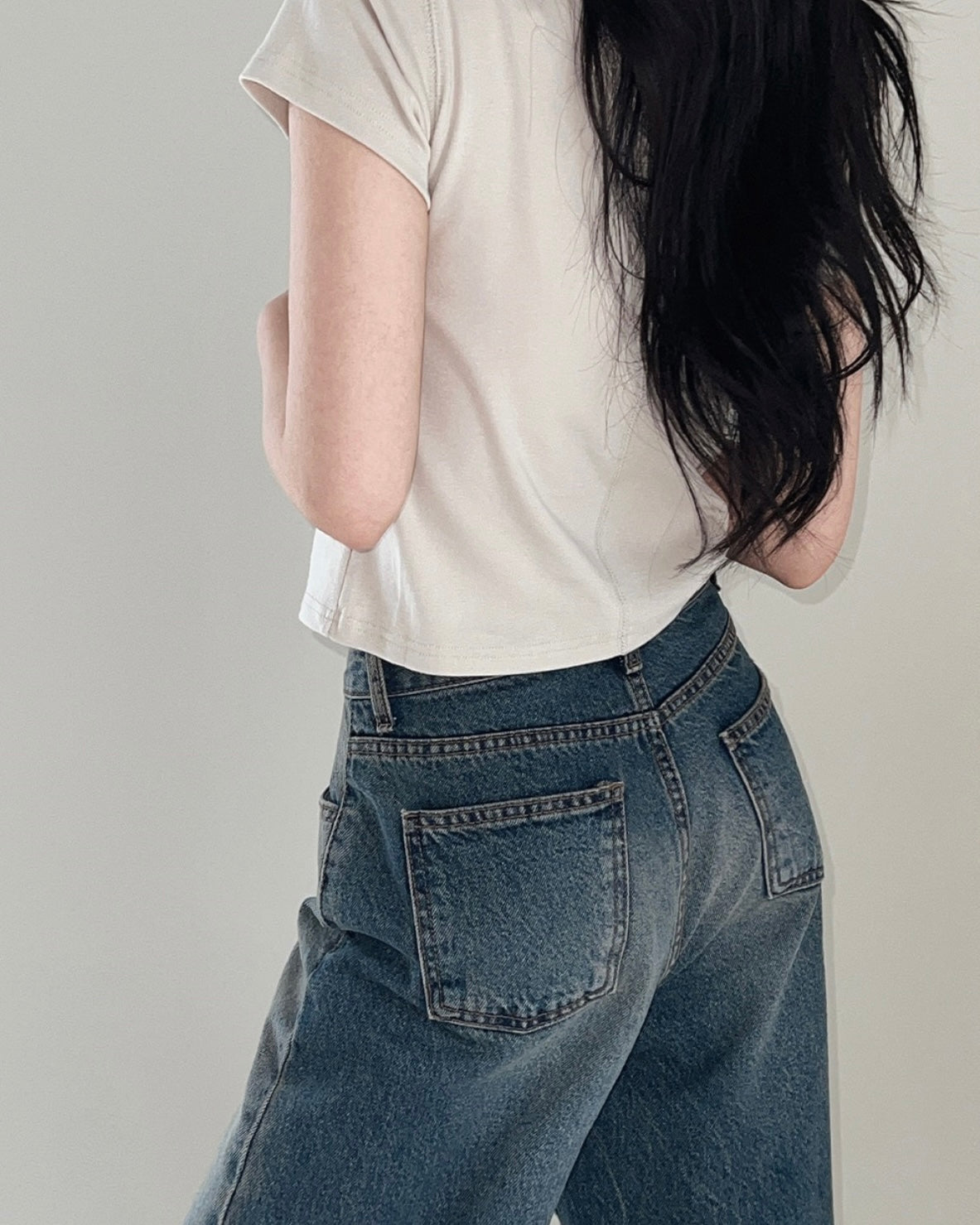 韓國丨SEMI-CROP TEE
