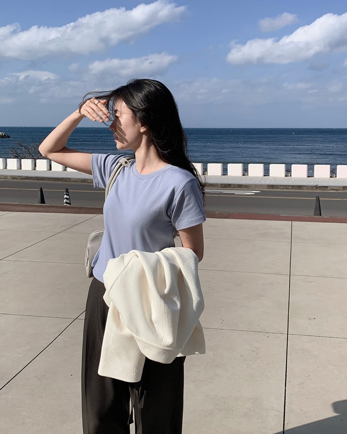 韓國丨SEMI-CROP TEE