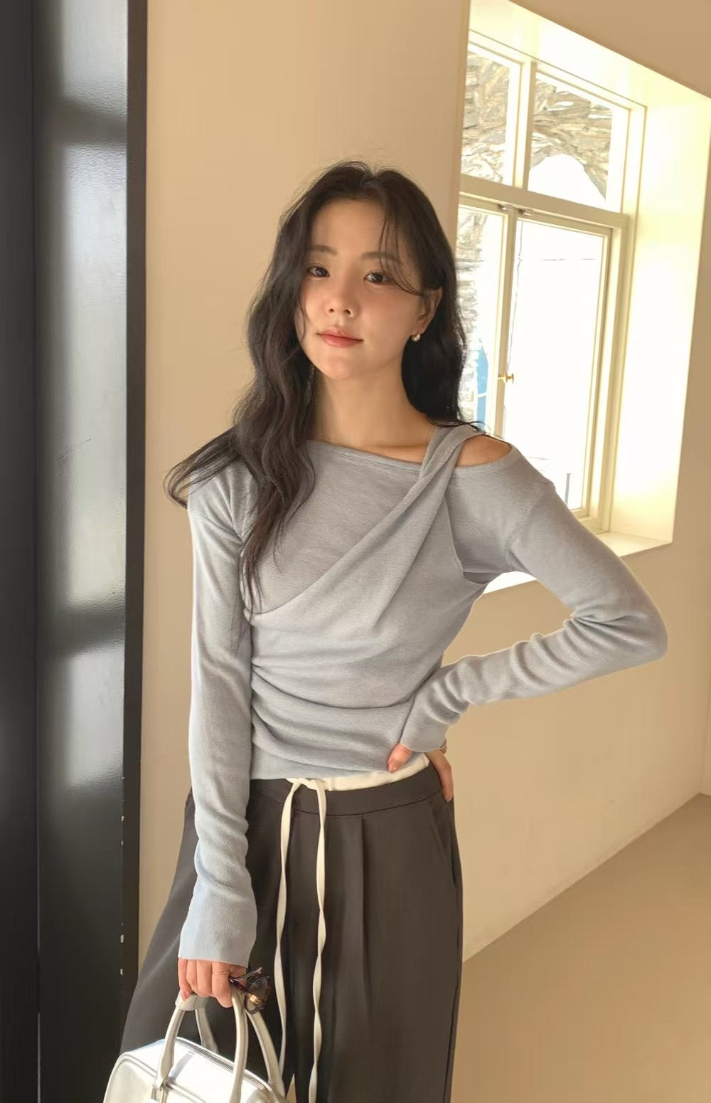 韓國丨純色不規則露肩TOP