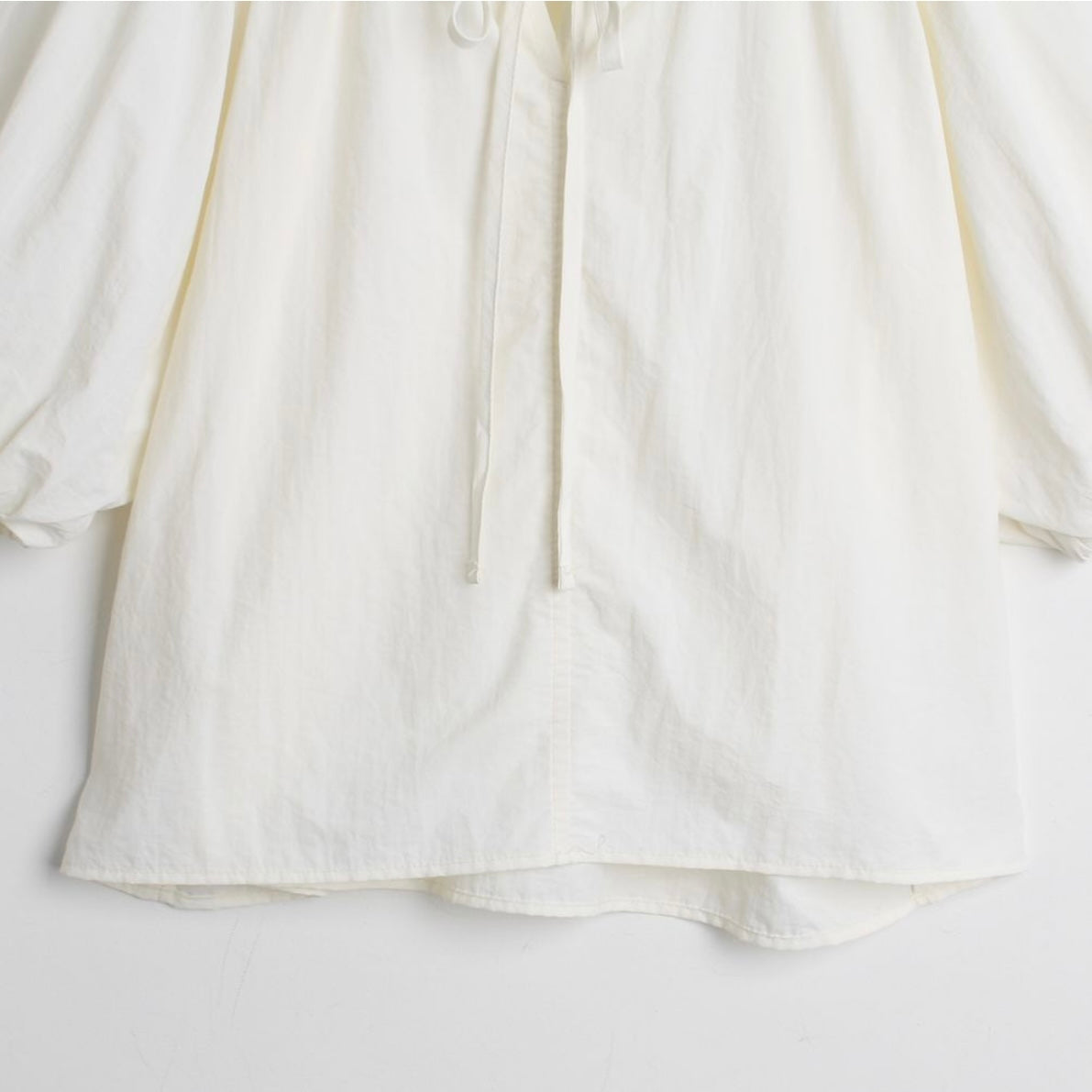 韓國丨PUFF STRING BLOUSE