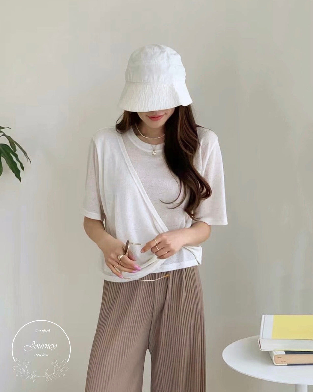 韓國丨薄款側扭結TEE