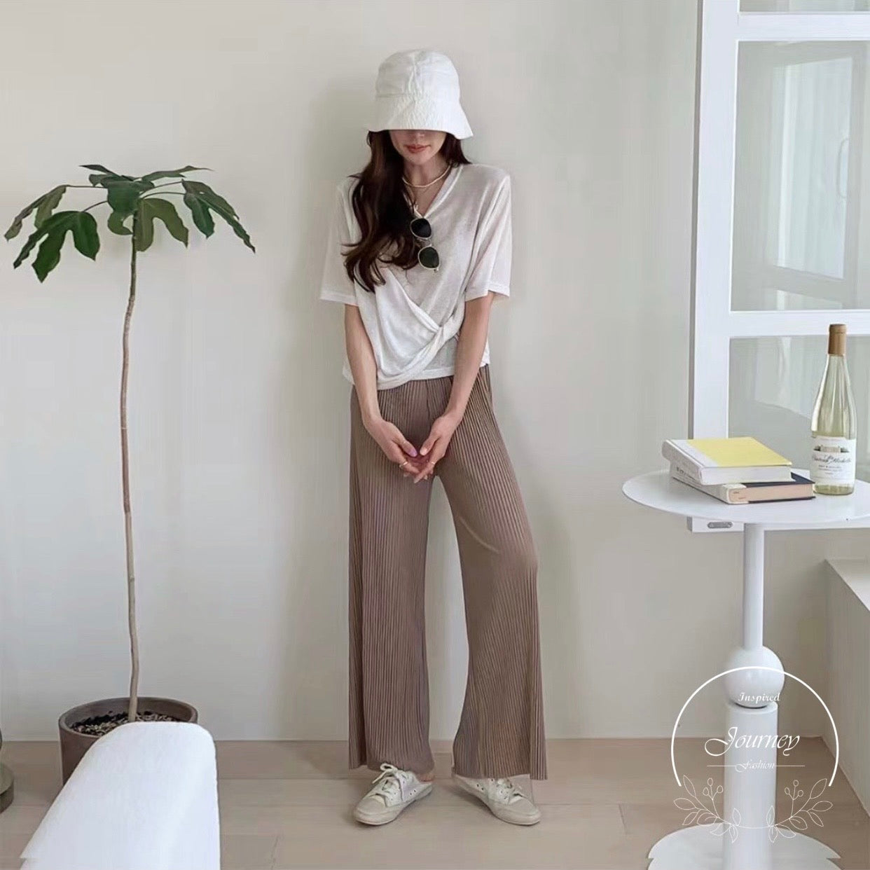 韓國丨薄款側扭結TEE